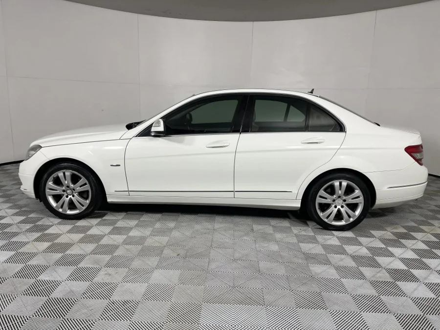 Used 2009 Mercedes-Benz C-Class C200 Kompressor Avantgarde Touchshift - WeBuyCars Riverhorse Used 2009 Mercedes-Benz C-Class C200 Kompressor Avantgarde Touchshift - WeBuyCars Riverhorse