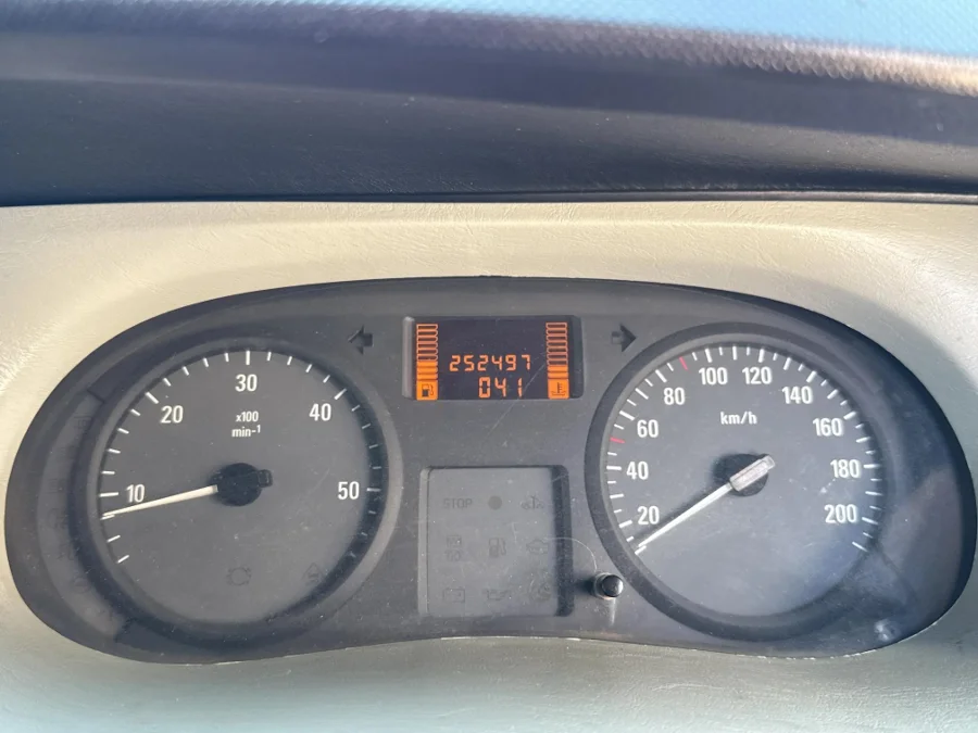 Used 2008 Opel Vivaro 1.9CDTi panel van high-opulence - WeBuyCars Vereeniging