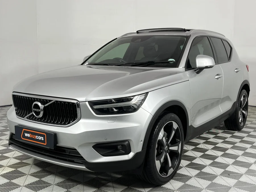 Used 2018 Volvo XC40 T5 AWD Momentum - WeBuyCars Midstream