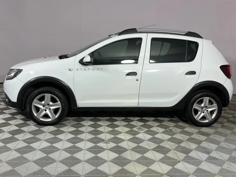 Used 2016 Renault Sandero Stepway 66kW turbo - WeBuyCars Epping