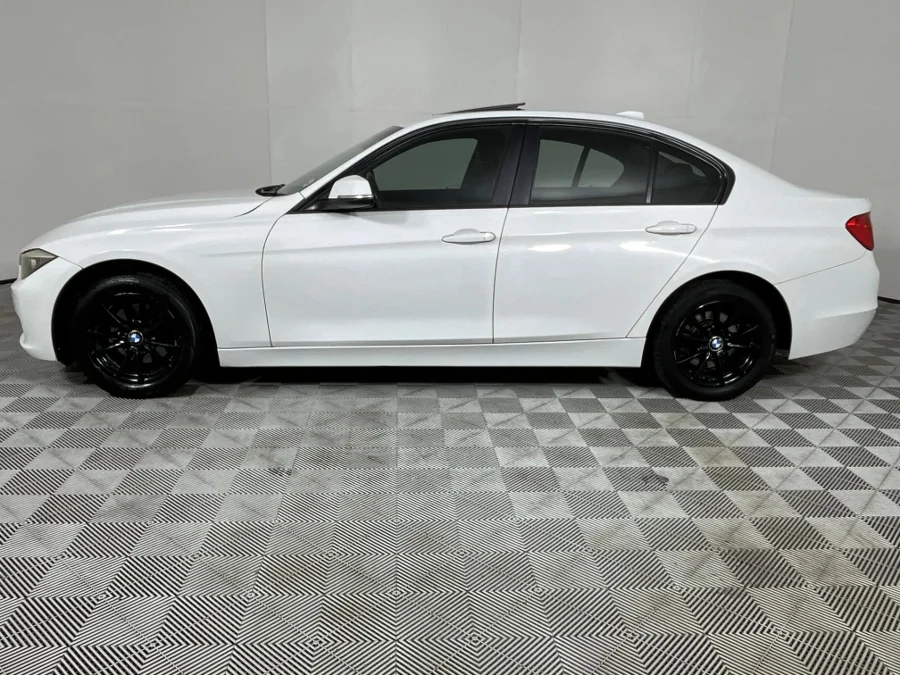 Used 2015 BMW 3 Series 316i auto - WeBuyCars The Dome Used 2015 BMW 3 Series 316i auto - WeBuyCars The Dome