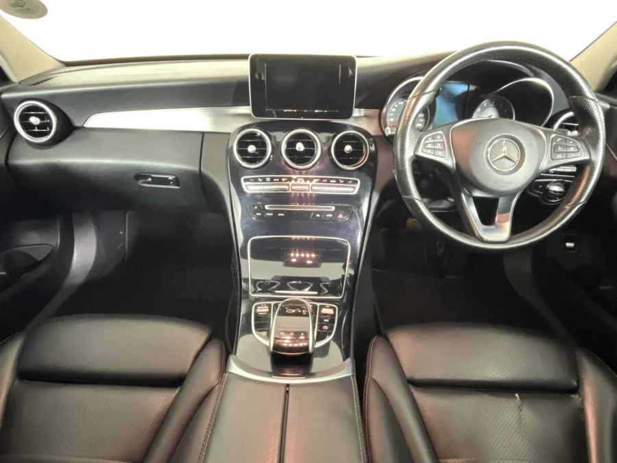 Used 2014 Mercedes-Benz C-Class C250 Avantgarde - WeBuyCars The Dome