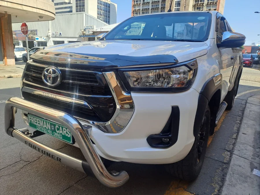 Used 2018 Toyota Hilux 2.4GD-6 single cab Raider manual - Freeman Cars Used 2018 Toyota Hilux 2.4GD-6 single cab Raider manual - Freeman Cars
