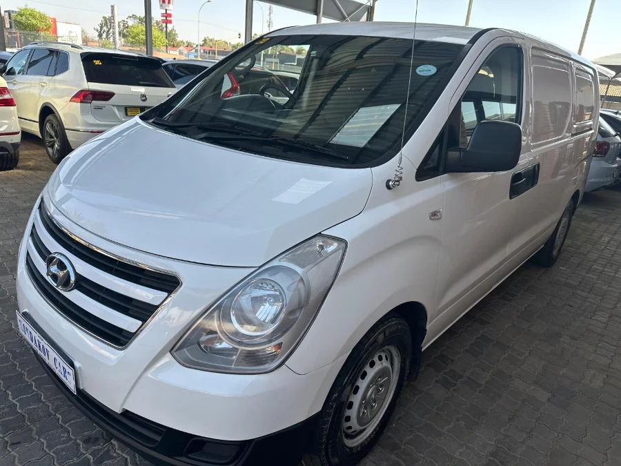 Used 2017 Hyundai H-1 2.5VGTi panel van - Kondakov Cars Used 2017 Hyundai H-1 2.5VGTi panel van - Kondakov Cars