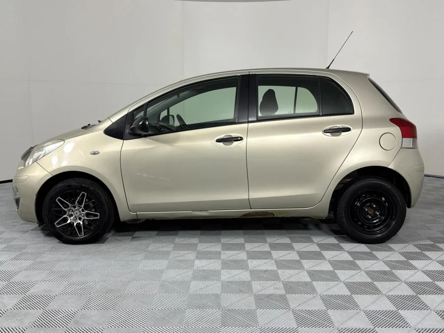 Used 2011 Toyota Yaris 5-door Zen3 S - WeBuyCars Vereeniging