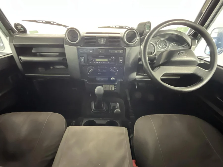 Used 2012 Land Rover Defender 110 TD station wagon S - WeBuyCars Richmond Used 2012 Land Rover Defender 110 TD station wagon S - WeBuyCars Richmond