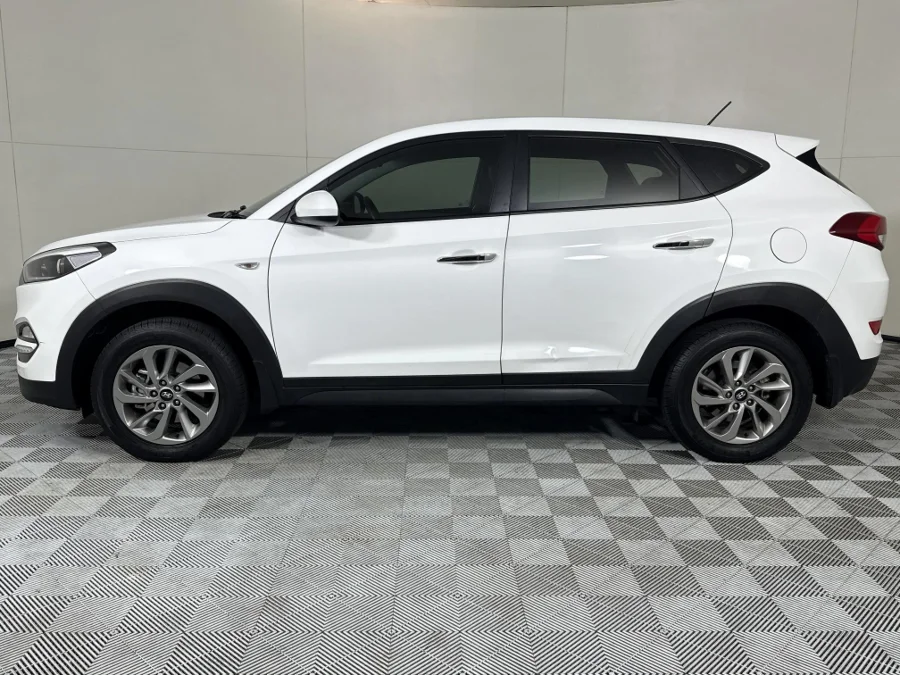 Used 2017 Hyundai Tucson 2.0 Premium auto - WeBuyCars Midstream