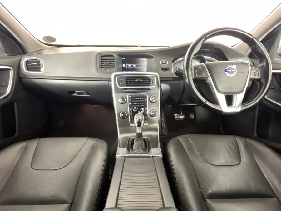 Used 2015 Volvo V60 T5 Momentum - WeBuyCars The Dome Used 2015 Volvo V60 T5 Momentum - WeBuyCars The Dome