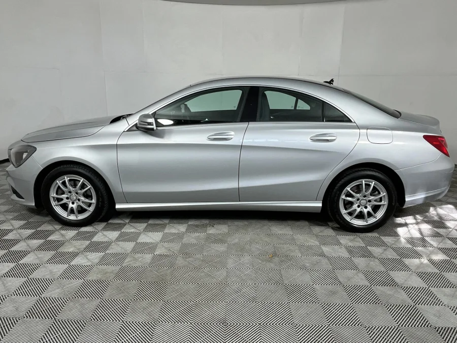 Used 2014 Mercedes-Benz CLA 200 auto - WeBuyCars George