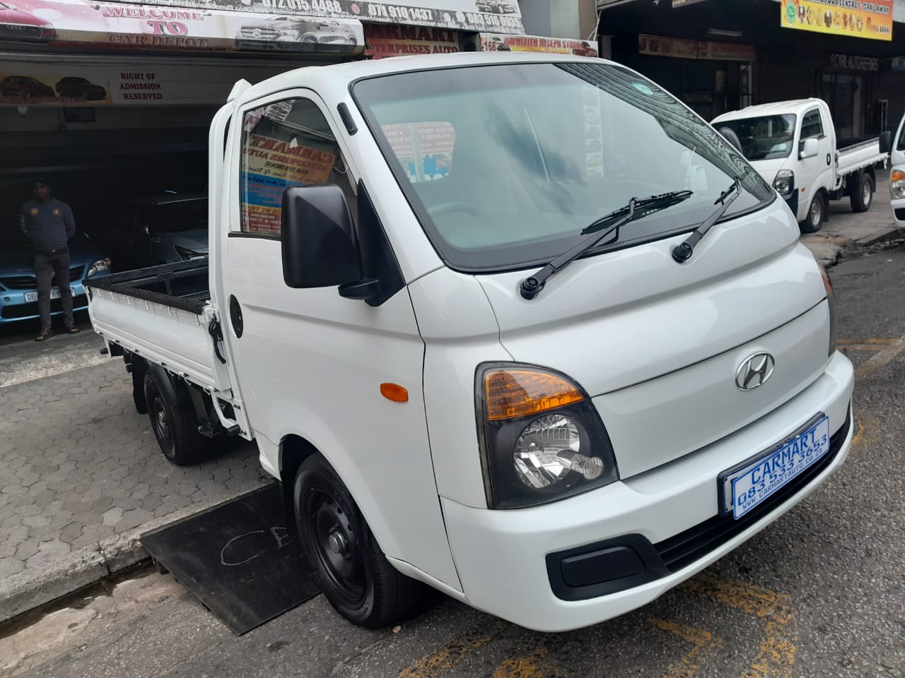 Used 2015 Hyundai H-100 Bakkie 2.6D deck