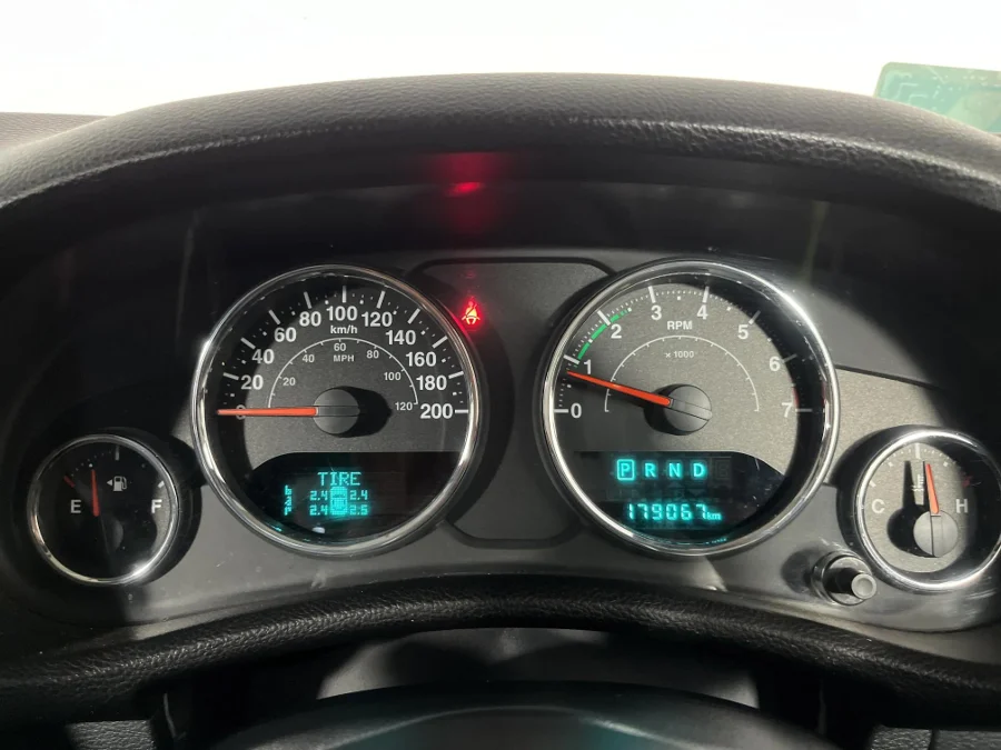 Used 2017 Jeep Wrangler Unlimited Sahara 3.6L 75th Anniversary Edition - WeBuyCars JHB South