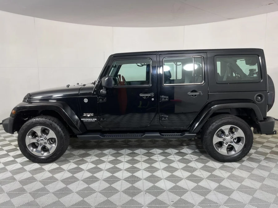 Used 2017 Jeep Wrangler Unlimited Sahara 3.6L 75th Anniversary Edition - WeBuyCars JHB South