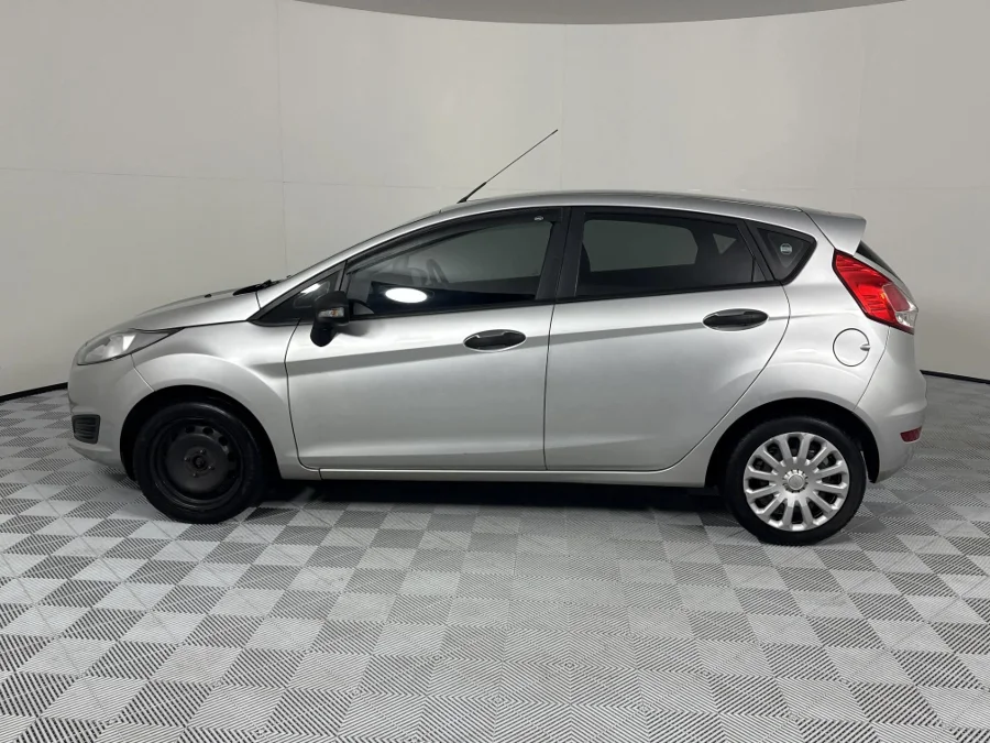Used 2017 Ford Fiesta 5-door 1.4 Ambiente - WeBuyCars Vereeniging