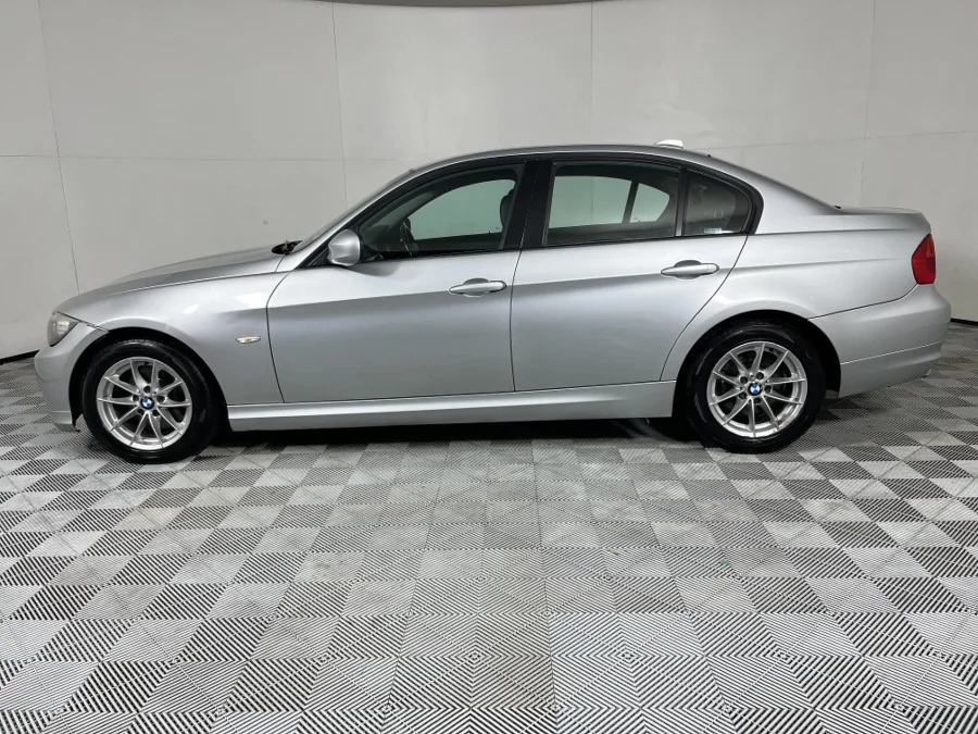 Used 2010 BMW 3 Series 320d - WeBuyCars Riverhorse Used 2010 BMW 3 Series 320d - WeBuyCars Riverhorse