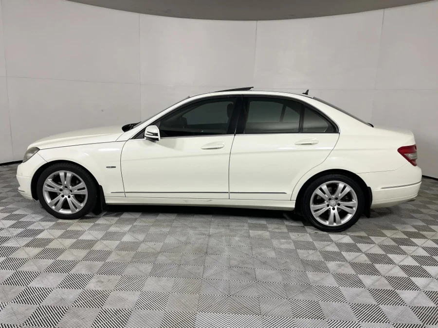 Used 2011 Mercedes-Benz C-Class C200CGI Avantgarde Touchshift - WeBuyCars Riverhorse Used 2011 Mercedes-Benz C-Class C200CGI Avantgarde Touchshift - WeBuyCars Riverhorse