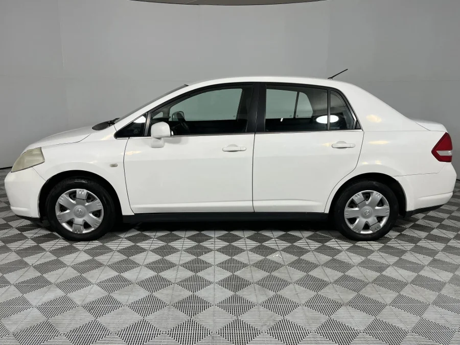 Used 2010 Nissan Tiida sedan 1.6 Acenta - WeBuyCars Richmond