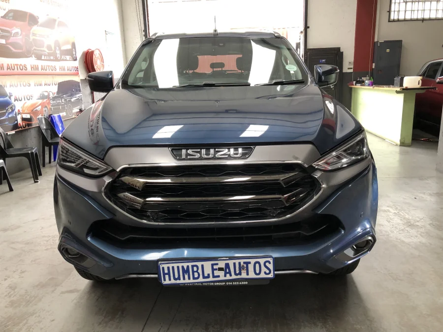 Used 2023 Isuzu mu-X 3.0TD LSE - Humble Autos