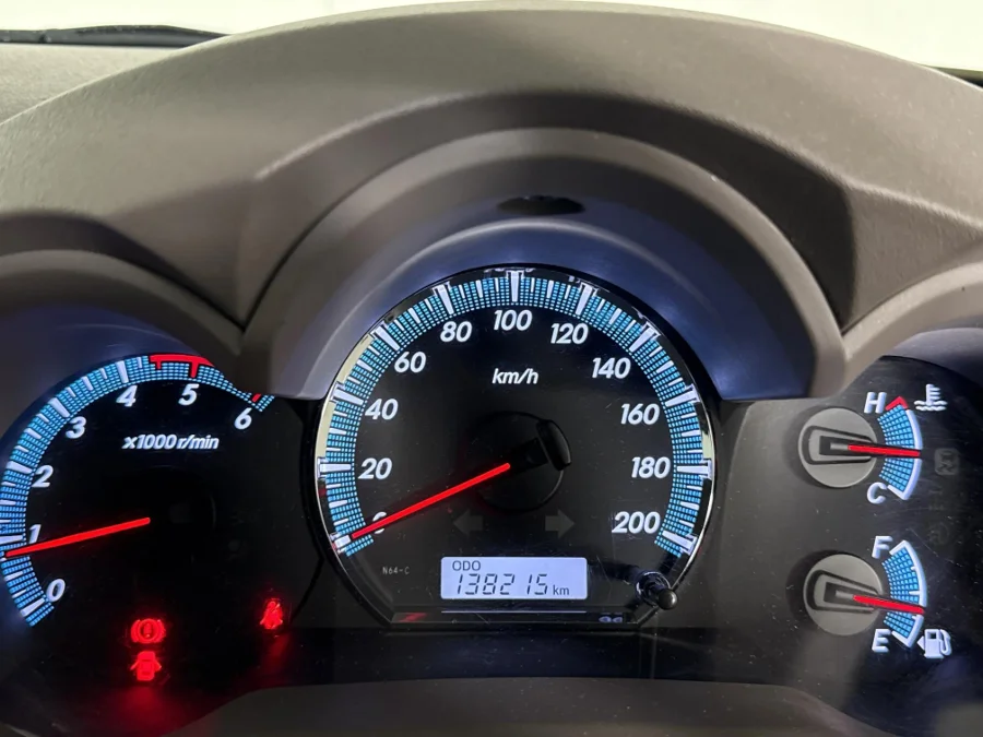 Used 2013 Toyota Fortuner 2.5D-4D - WeBuyCars Silverlakes