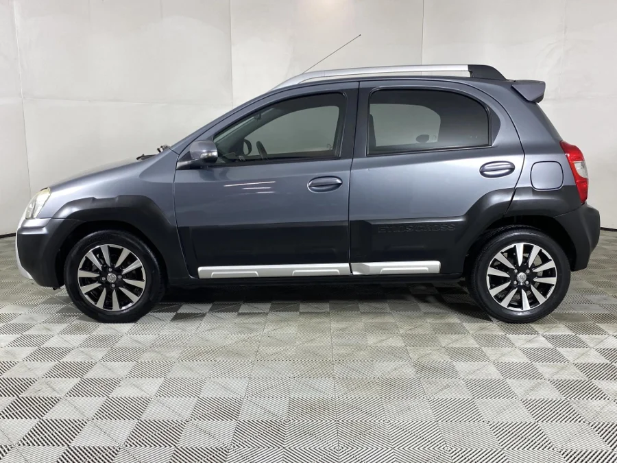 Used 2016 Toyota Etios Cross 1.5 Xs - WeBuyCars The Dome