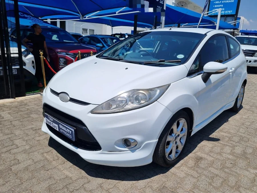 Used 2010 Ford Fiesta 3-door 1.6 Titanium - Carbase Auto Used 2010 Ford Fiesta 3-door 1.6 Titanium - Carbase Auto