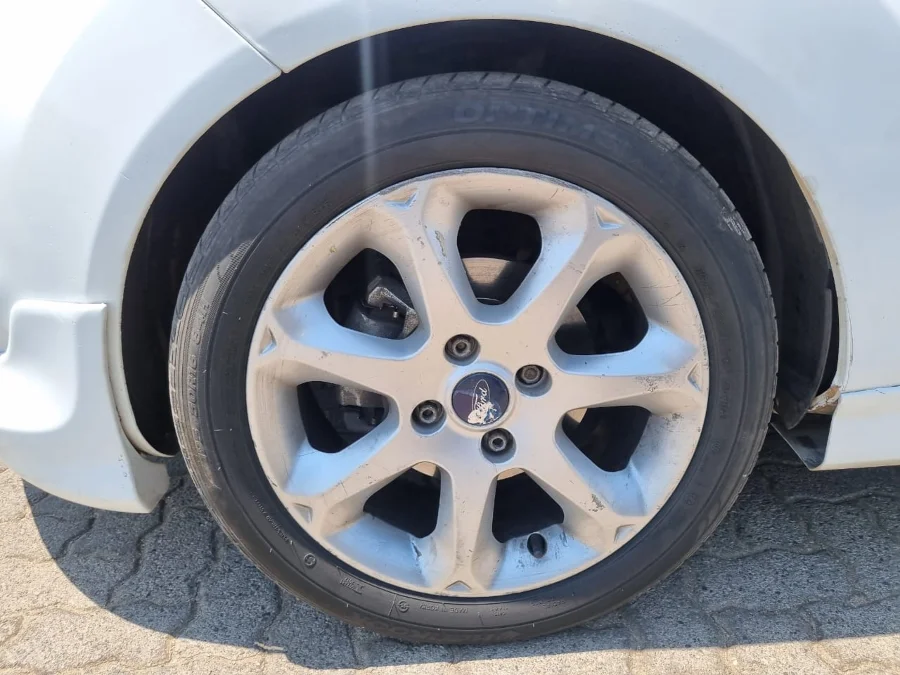 Used 2010 Ford Fiesta 3-door 1.6 Titanium - Carbase Auto Used 2010 Ford Fiesta 3-door 1.6 Titanium - Carbase Auto