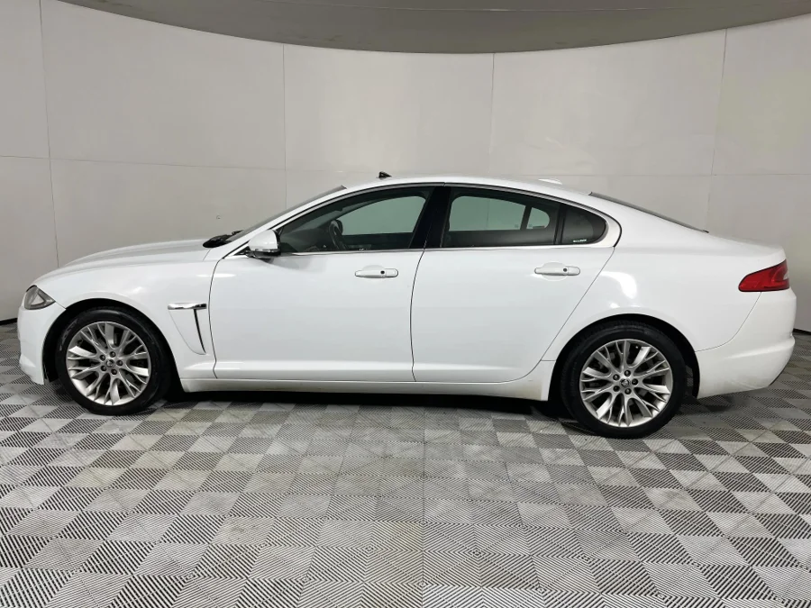 Used 2012 Jaguar XF 2.2D Luxury - WeBuyCars Riverhorse Used 2012 Jaguar XF 2.2D Luxury - WeBuyCars Riverhorse