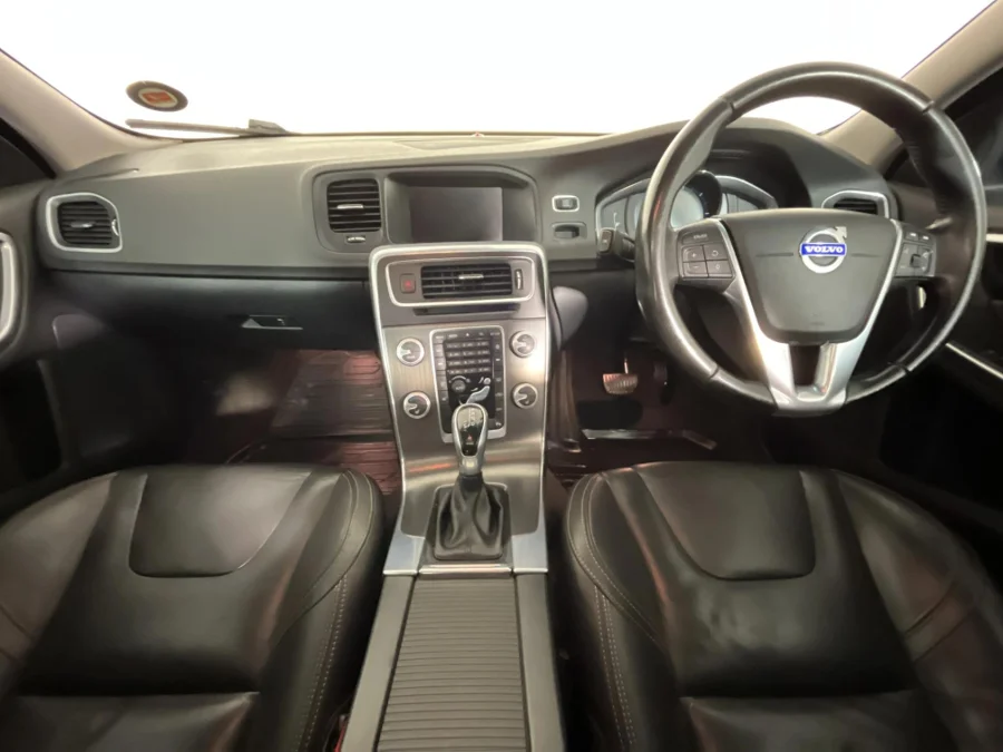 Used 2017 Volvo V60 D4 Inscription - WeBuyCars The Dome Used 2017 Volvo V60 D4 Inscription - WeBuyCars The Dome