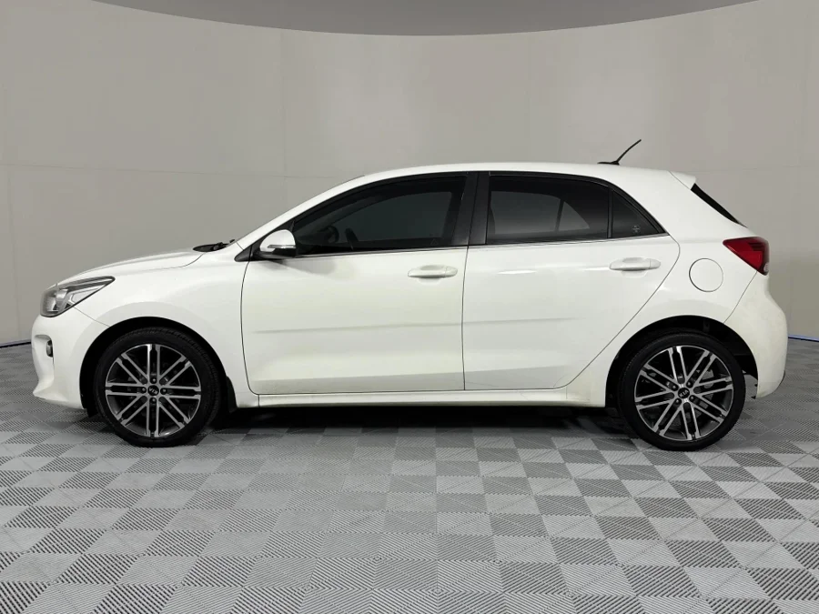 Used 2017 Kia Rio hatch 1.4 Tec - WeBuyCars Vereeniging