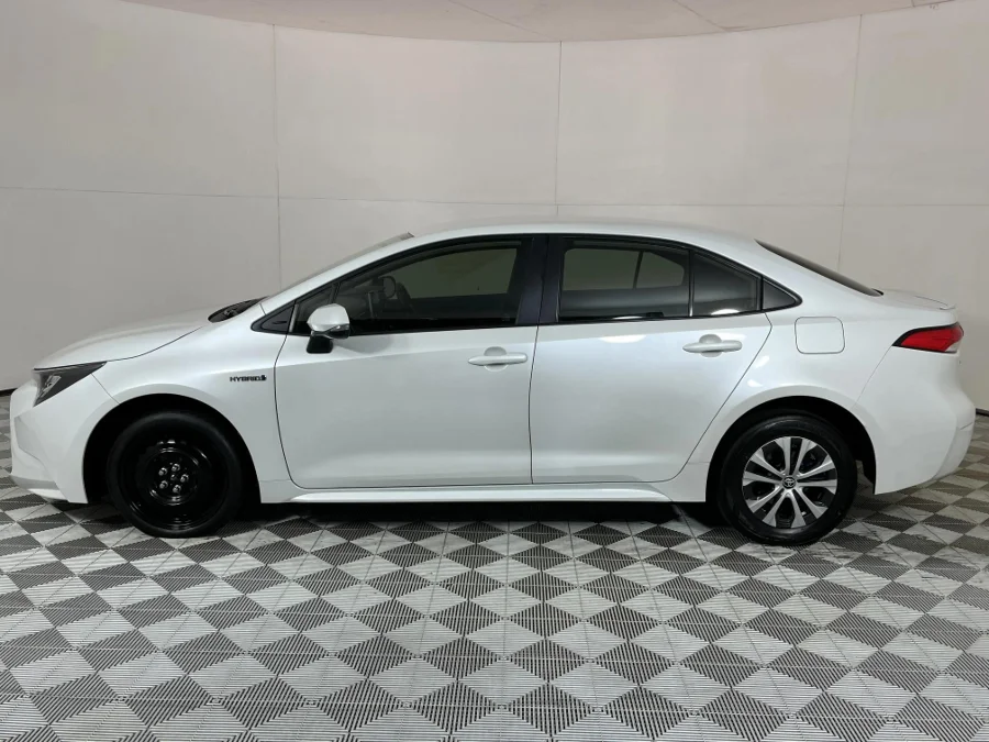 Used 2022 Toyota Corolla 1.8 Hybrid XS - WeBuyCars JHB South