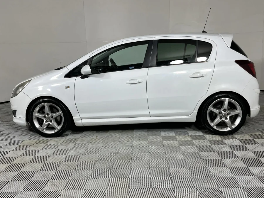 Used 2011 Opel Corsa 1.6 Turbo Sport - WeBuyCars Riverhorse Used 2011 Opel Corsa 1.6 Turbo Sport - WeBuyCars Riverhorse