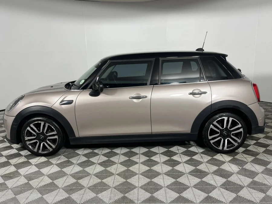 Used 2022 MINI Hatch Cooper Hatch 5-door - WeBuyCars Richmond