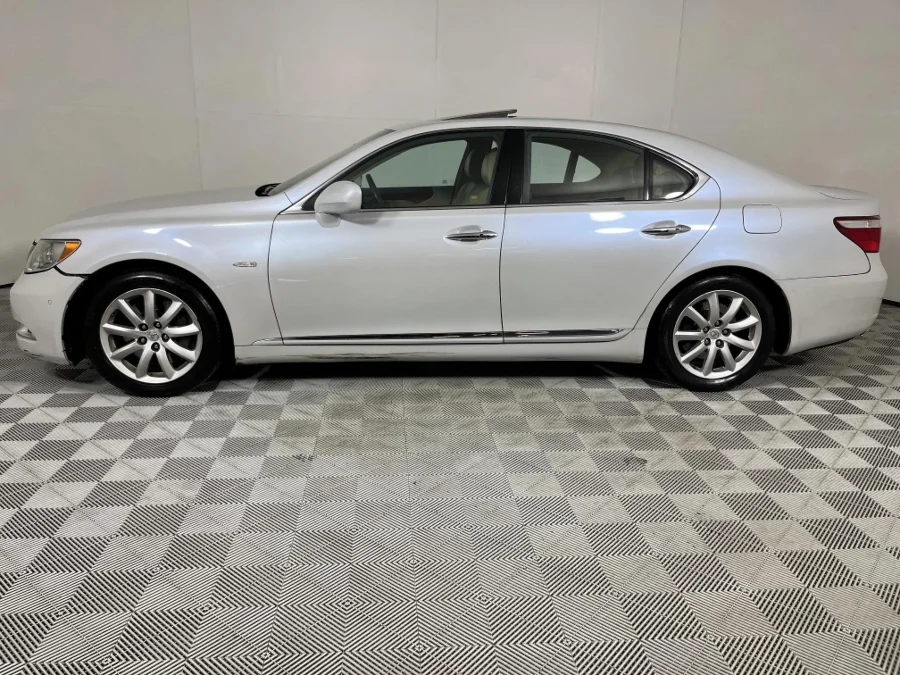Used 2007 Lexus LS 460 - WeBuyCars The Dome Used 2007 Lexus LS 460 - WeBuyCars The Dome