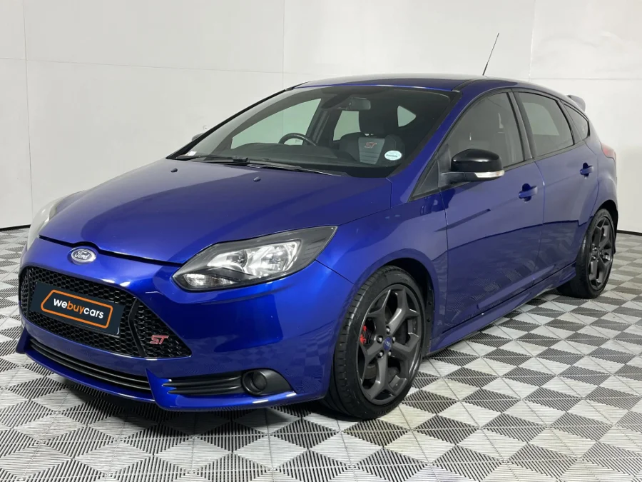 Used 2014 Ford Focus ST 1 - WeBuyCars Riverhorse