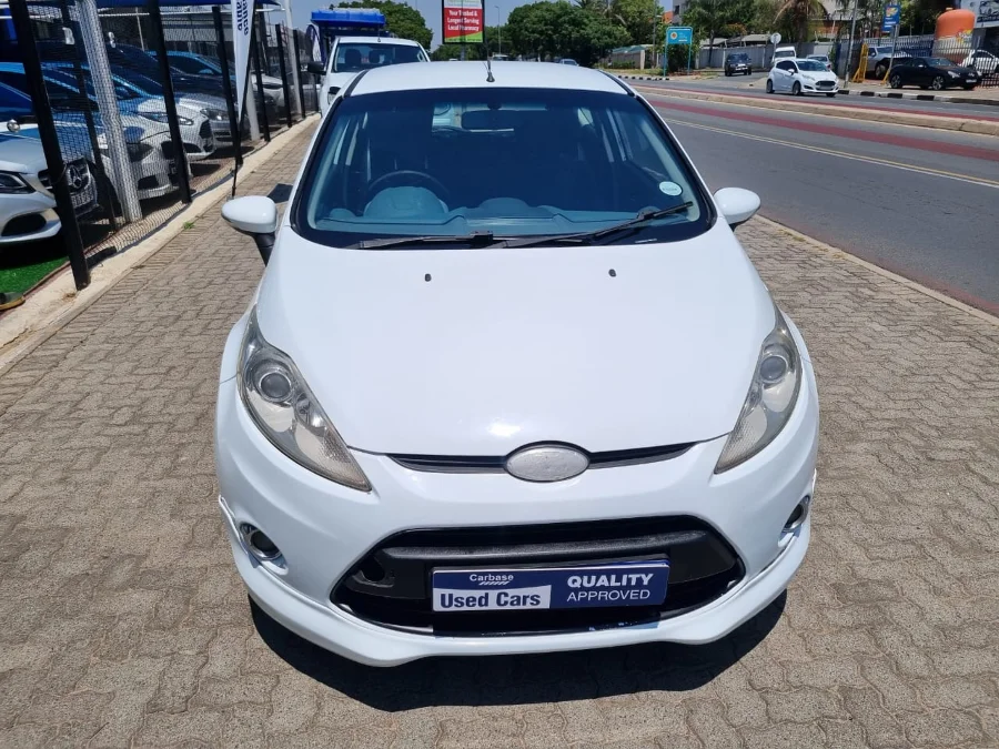 Used 2010 Ford Fiesta 3-door 1.6 Titanium - Carbase Auto Used 2010 Ford Fiesta 3-door 1.6 Titanium - Carbase Auto