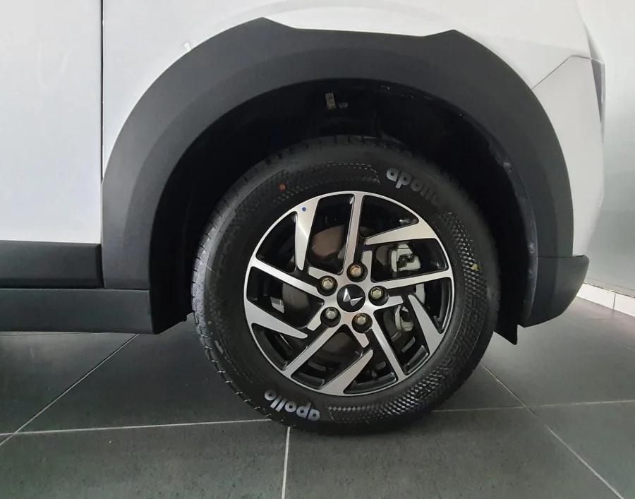 Used 2025 Mahindra XUV 3XO 1.2T AX5 manual - Mahindra Used Cars Centurion