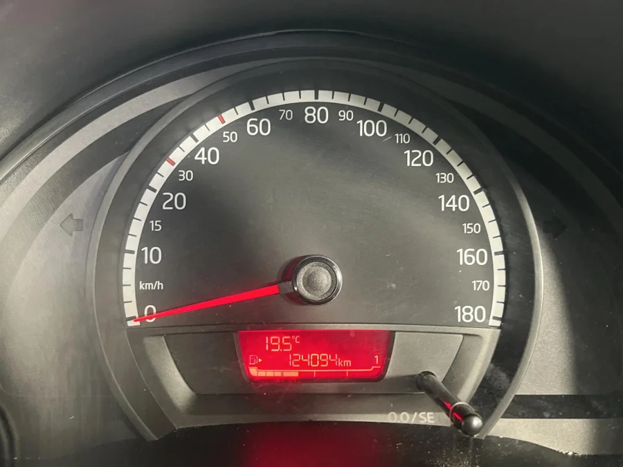 Used 2015 Volkswagen up! club up! 3-door 1.0 - WeBuyCars Epping