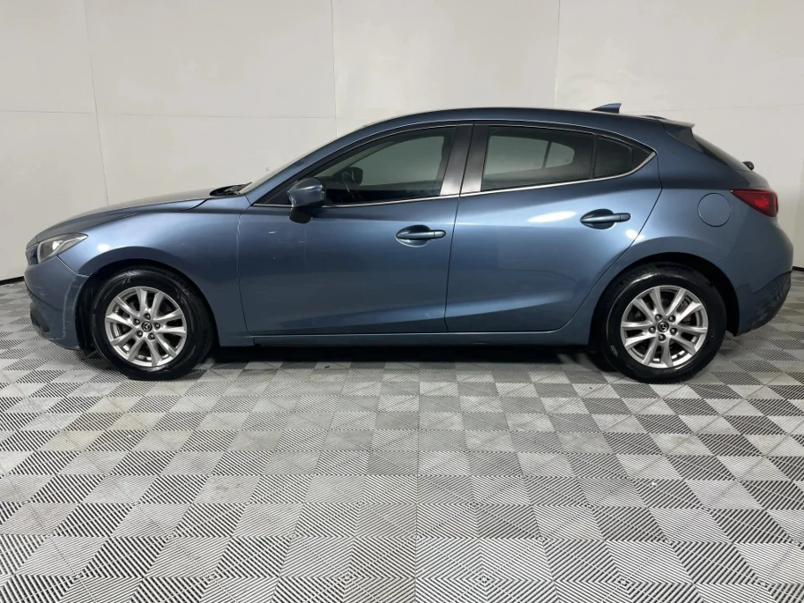 Used 2015 Mazda Mazda3 hatch 1.6 Dynamic - WeBuyCars Riverhorse Used 2015 Mazda Mazda3 hatch 1.6 Dynamic - WeBuyCars Riverhorse