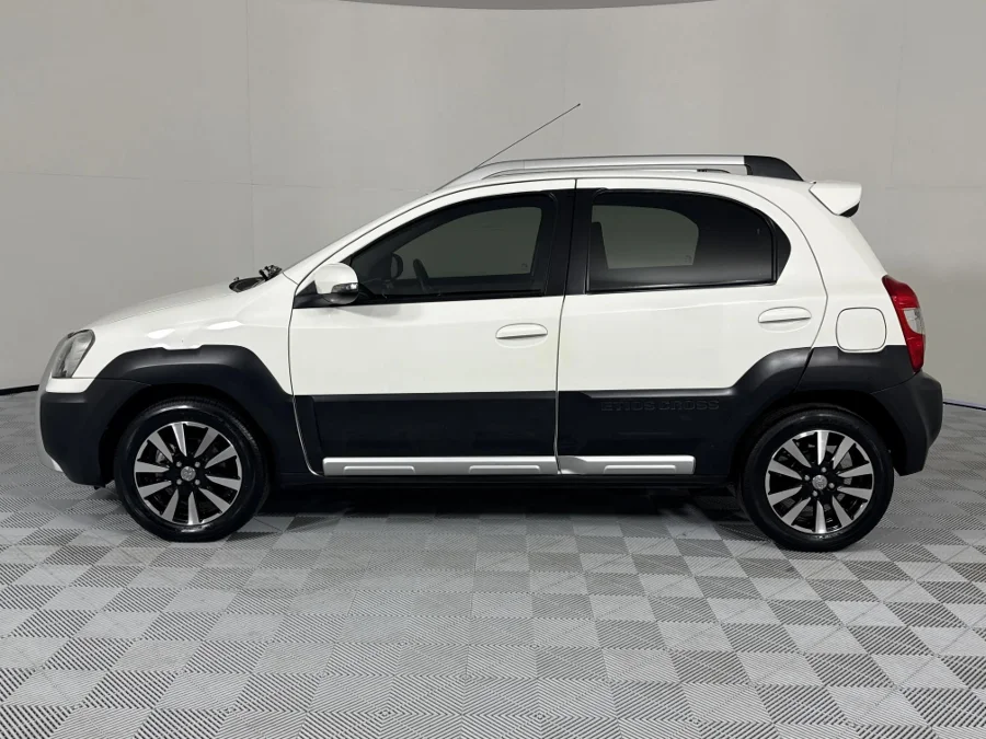 Used 2019 Toyota Etios Cross 1.5 Xs - WeBuyCars Vereeniging Used 2019 Toyota Etios Cross 1.5 Xs - WeBuyCars Vereeniging