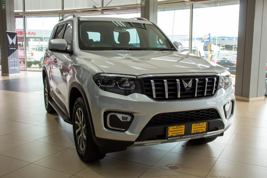 New 2025 Mahindra Scorpio-N 2.2D Z8 - Mahindra New Cars Centurion