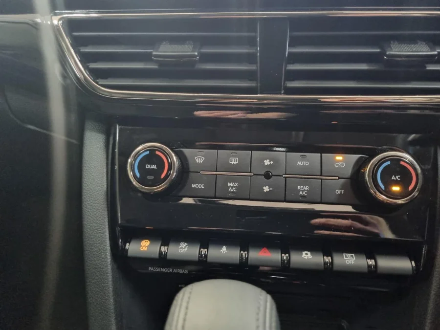 New 2025 Mahindra XUV700 2.0T AX7L Black Edition - Mahindra New Cars Centurion