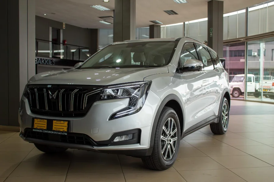 New 2025 Mahindra XUV700 2.0T AX7L - Mahindra New Cars Centurion