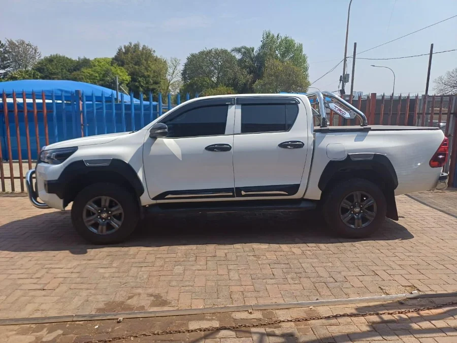 Used 2024 Toyota Hilux 2.4GD-6 double cab Raider auto - MPC Auto Used 2024 Toyota Hilux 2.4GD-6 double cab Raider auto - MPC Auto