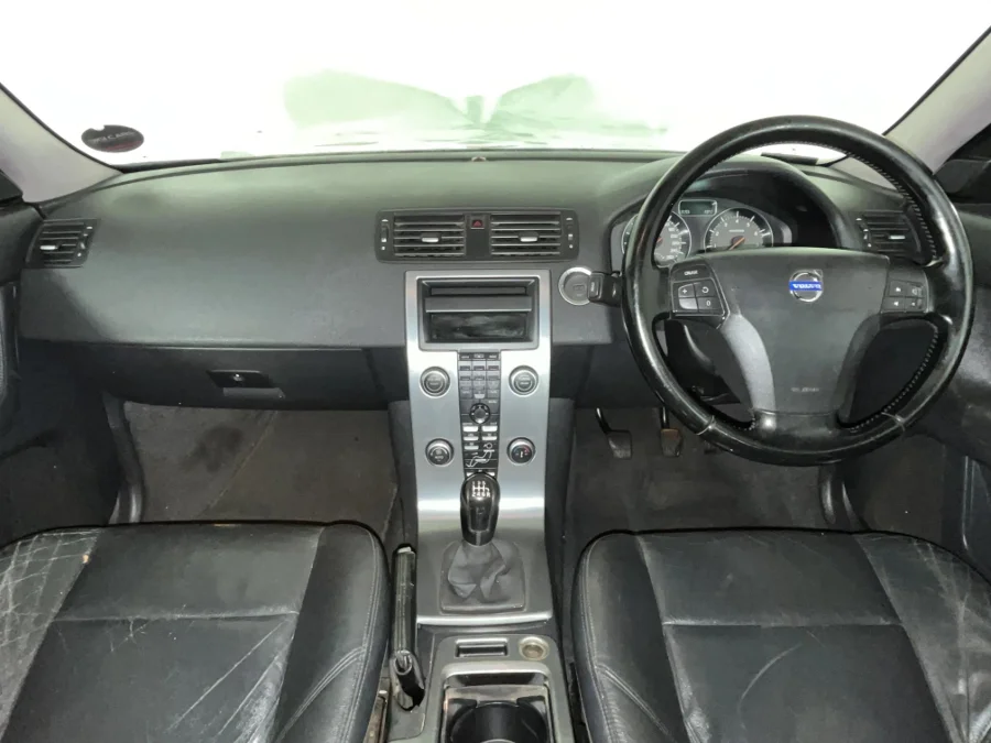 Used 2010 Volvo S40 T5 R-Design - WeBuyCars Germiston Used 2010 Volvo S40 T5 R-Design - WeBuyCars Germiston