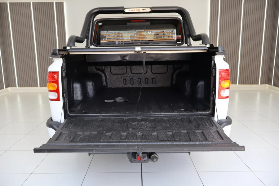 Used 2022 Mahindra Pik Up 2.2CRDe double cab S11 - Golden Era Motors Used 2022 Mahindra Pik Up 2.2CRDe double cab S11 - Golden Era Motors