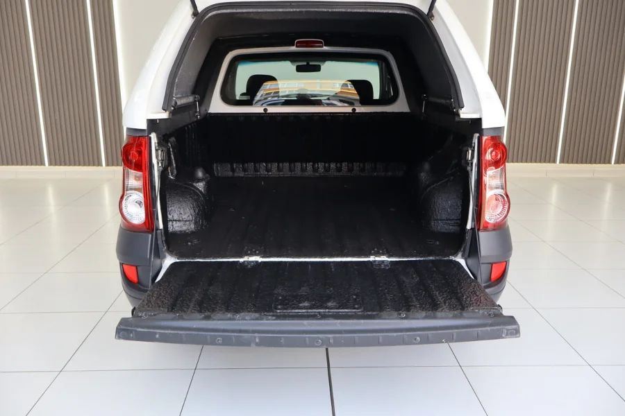 Used 2023 Nissan NP200 1.6i Stealth - Golden Era Motors