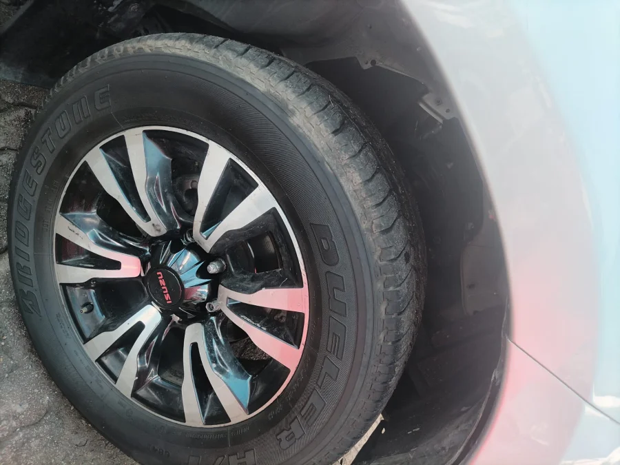 Used 2020 Isuzu D-Max 250 double cab X-Rider - Bisi Motors