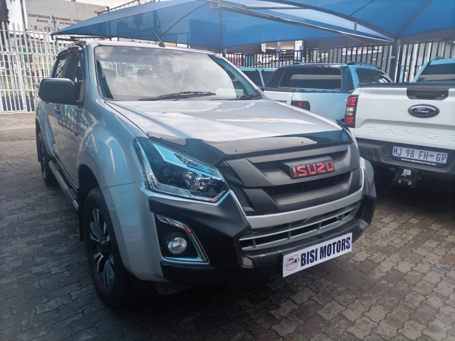 Used 2020 Isuzu D-Max 250 double cab X-Rider - Bisi Motors