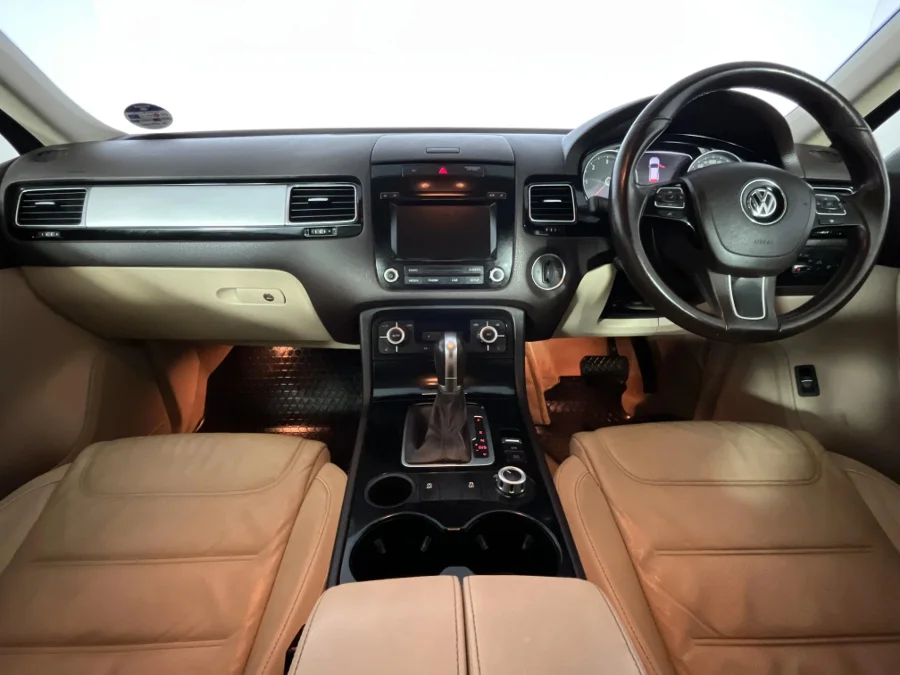 Used 2014 Volkswagen Touareg V6 TDI - WeBuyCars The Dome