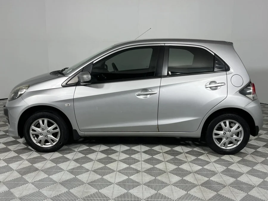 Used 2015 Honda Brio hatch 1.2 Comfort - WeBuyCars Richmond Used 2015 Honda Brio hatch 1.2 Comfort - WeBuyCars Richmond