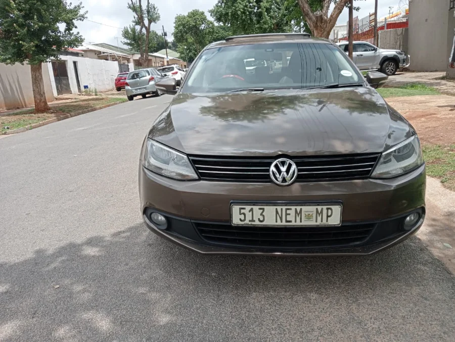 Used 2013 Volkswagen Jetta 1.6 Comfortline auto - Wariz Auto Used 2013 Volkswagen Jetta 1.6 Comfortline auto - Wariz Auto